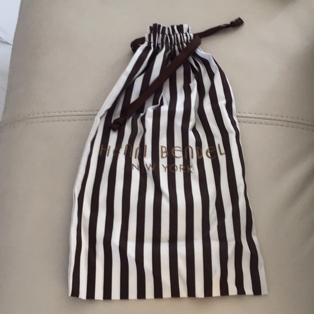 Henri bendel bag